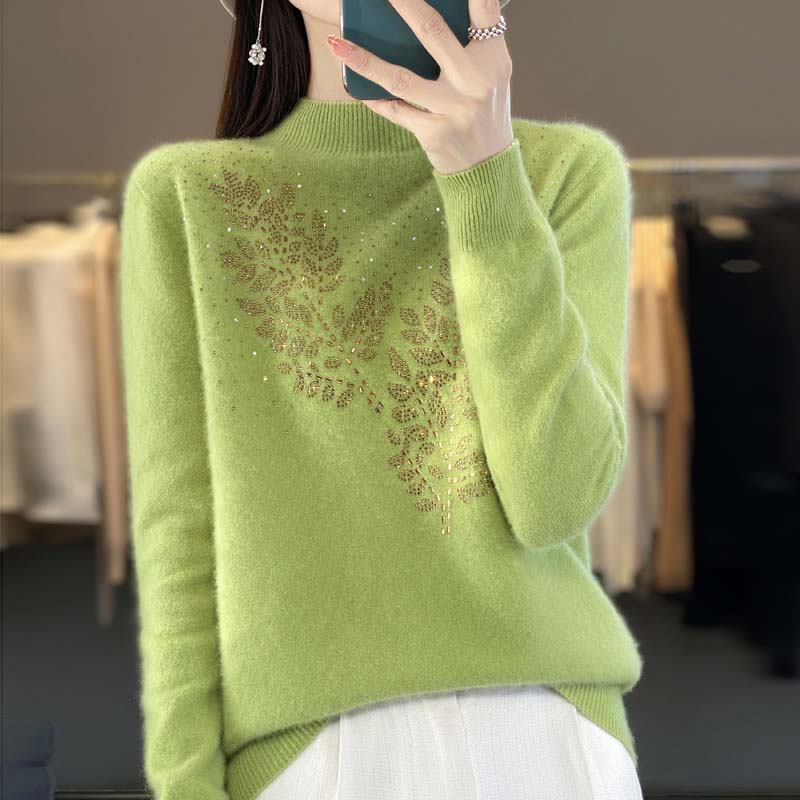 Knitted sweater with leaf pattern