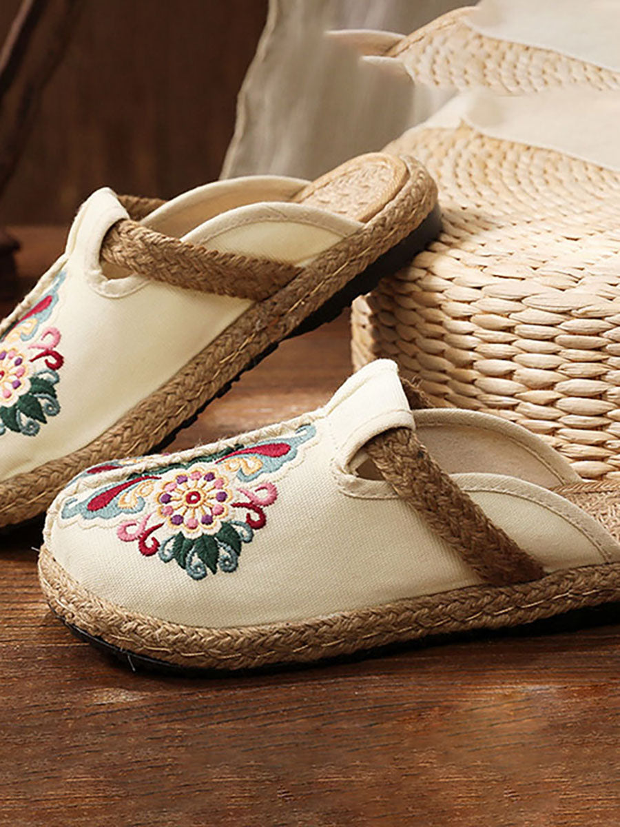 Women's retro embroidered casual floral shoes
