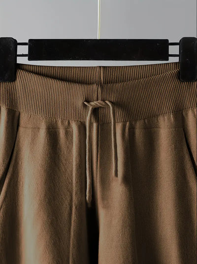 Madison | Two-Piece Set with v-neck