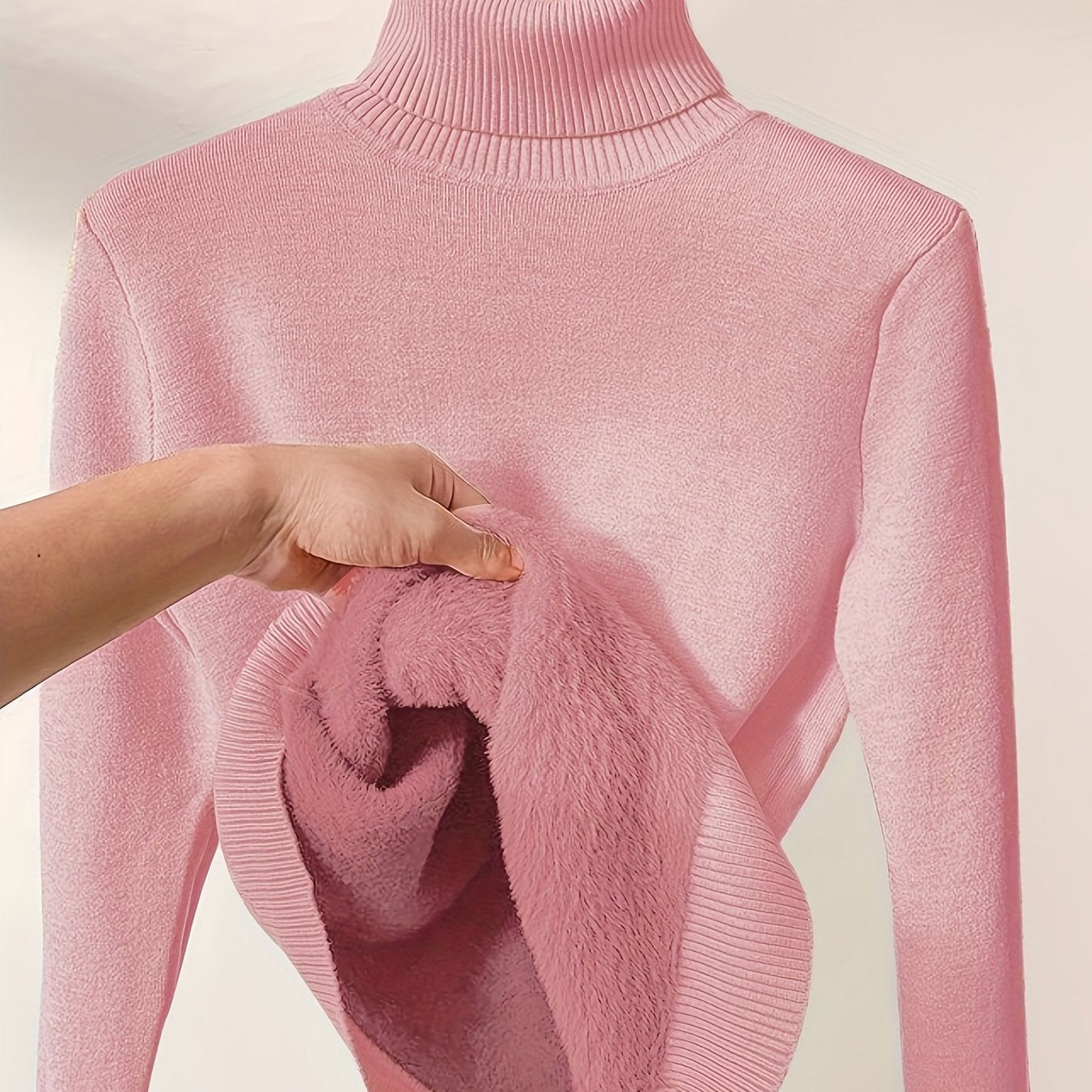 Elise | casual and minimalist turtleneck sweater