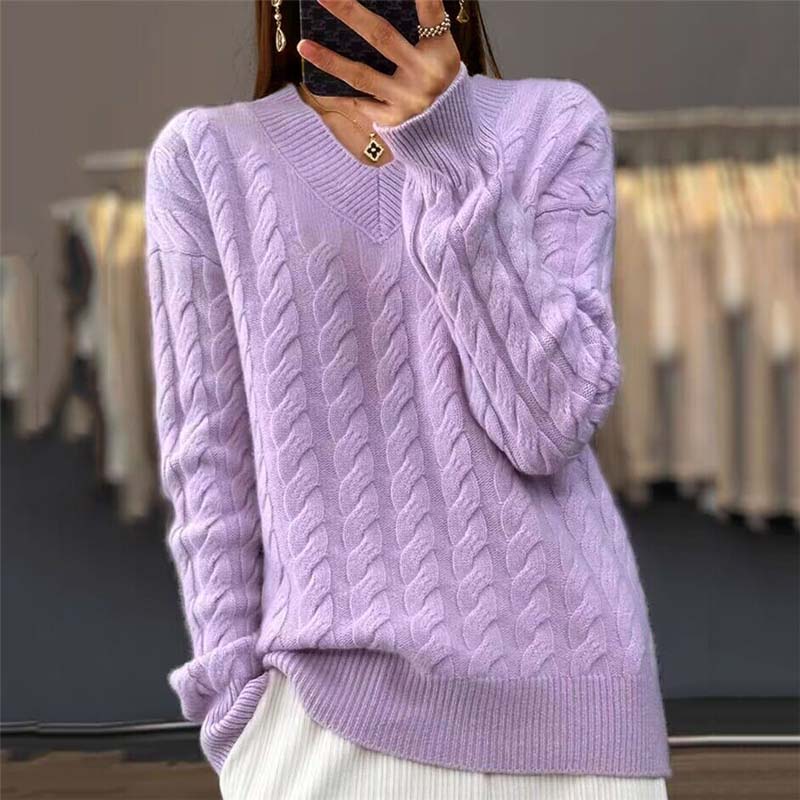 Casual Sweater with Cable Knit Pattern