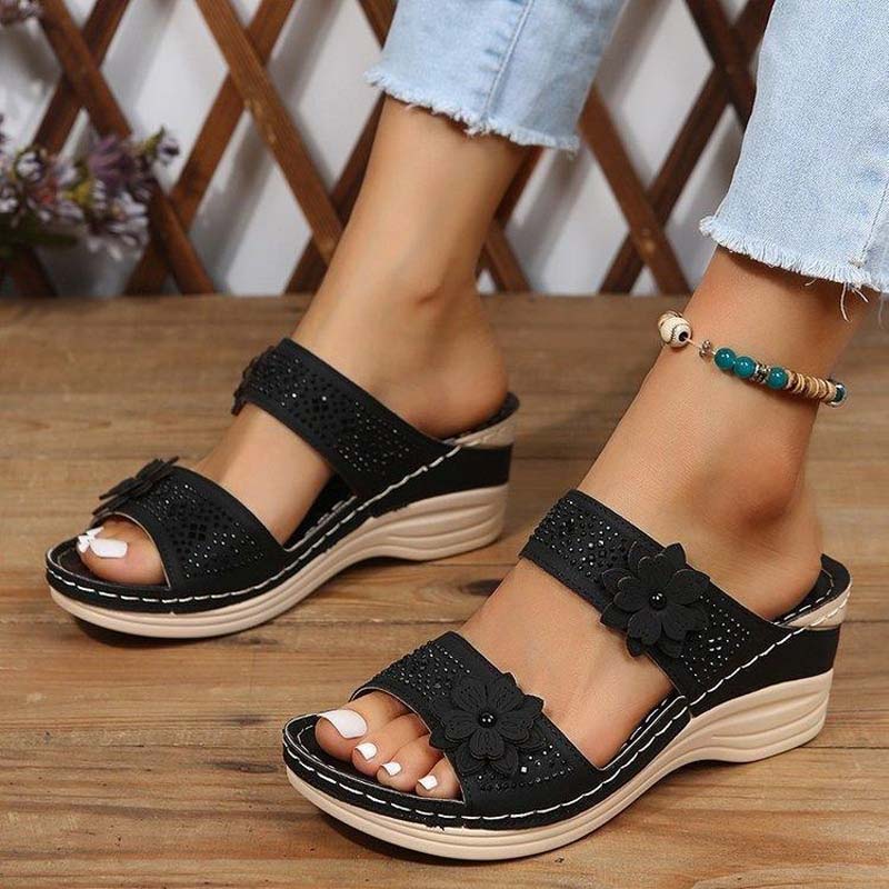 Vintage wedge sandals