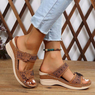 Vintage wedge sandals