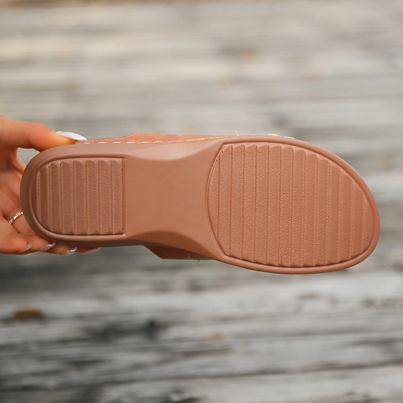 Vintage house slippers with floral embroidery