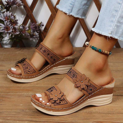 Vintage wedge sandals
