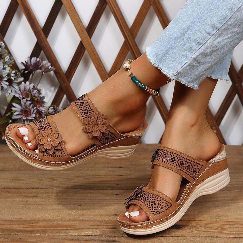 Vintage wedge sandals