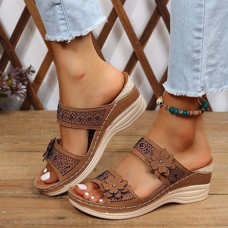 Vintage wedge sandals