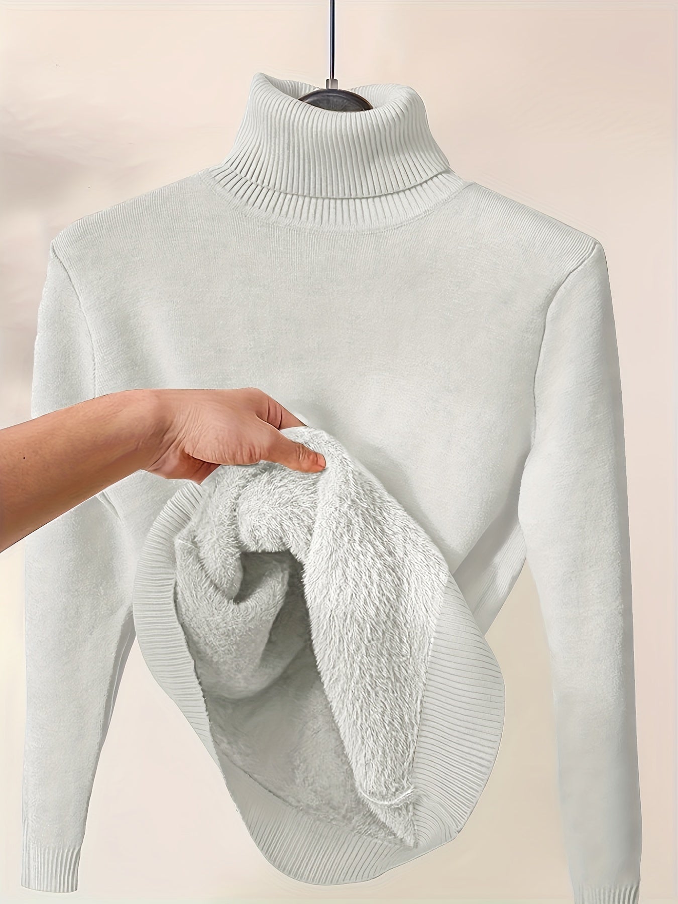 Elise | casual and minimalist turtleneck sweater