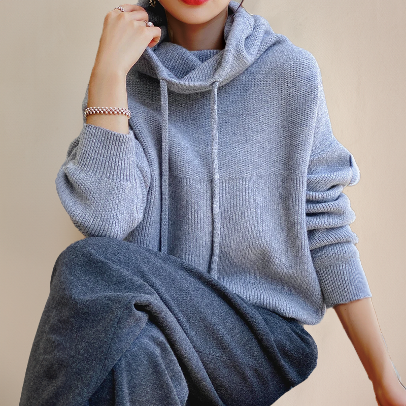 Liah | Elegant Sweater with High Neck